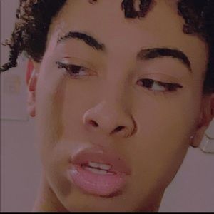 Meet your Posher, Cameron